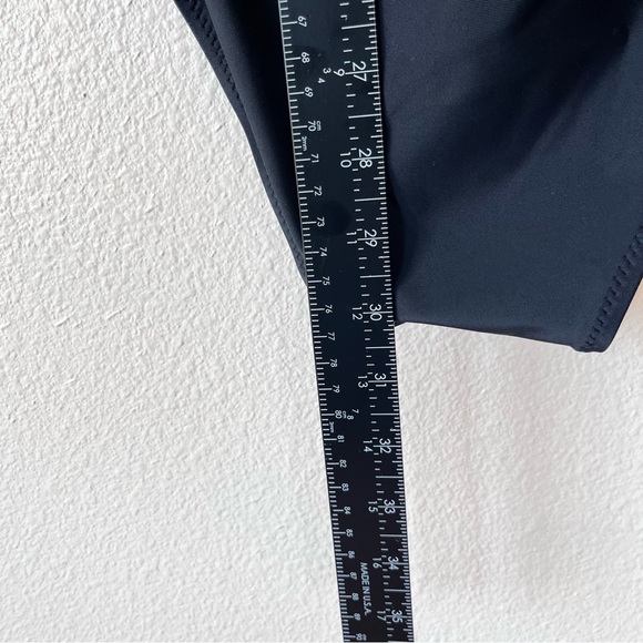 ✨🛍️ Geman Black Crisscross One Piece Size XXL - Picture 7 of 10